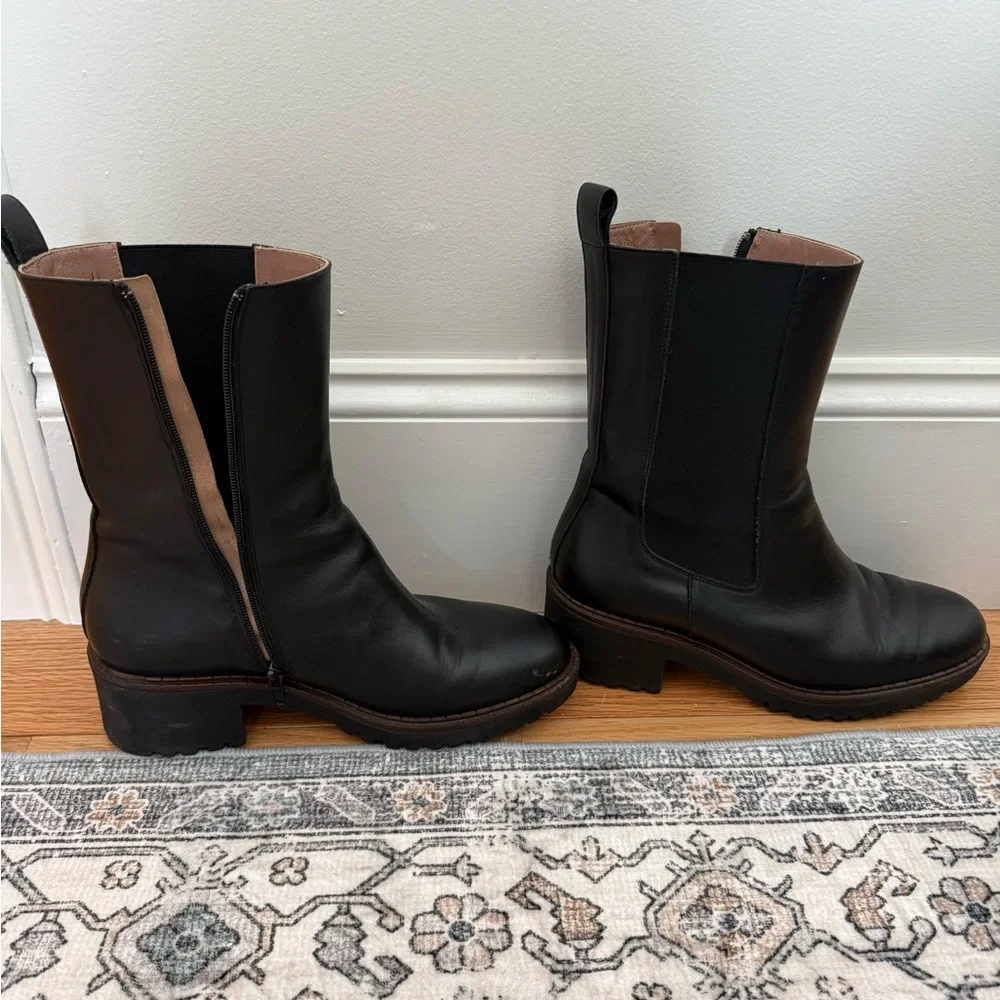 Women’s Italian Black Leather Boots - Picture 4 of 9